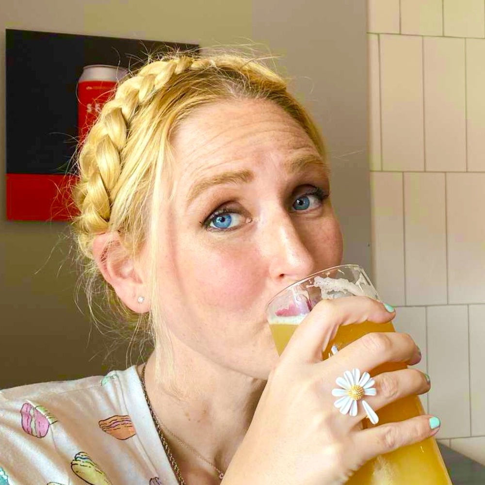 Meet your Posher, Cait